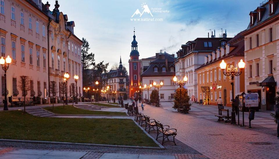 Apartamento Apartament "Jelen" Cieplice Jelenia Góra Exterior foto